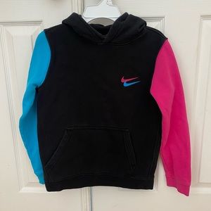 Boy’s Nike hoodie, youth size medium